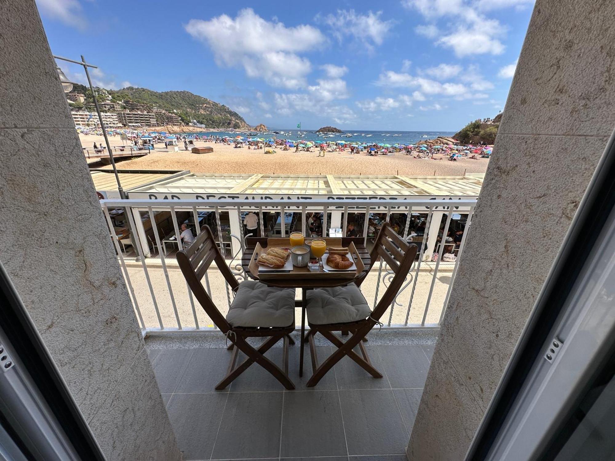 Hostal Del Mar Tossa de Mar Exterior foto